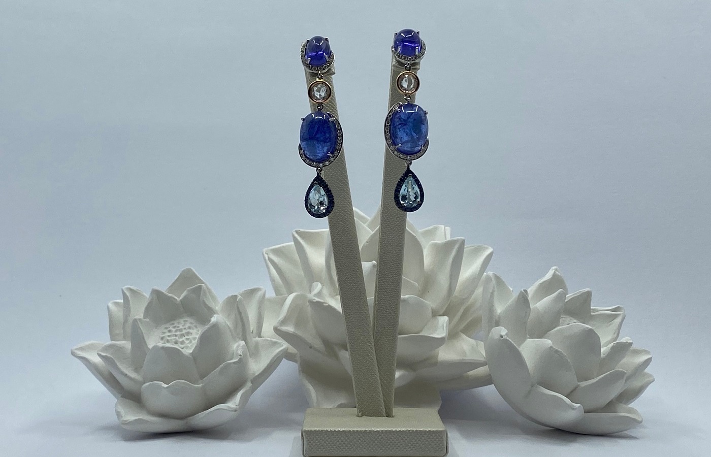 Orecchini con tanzanite e brillanti